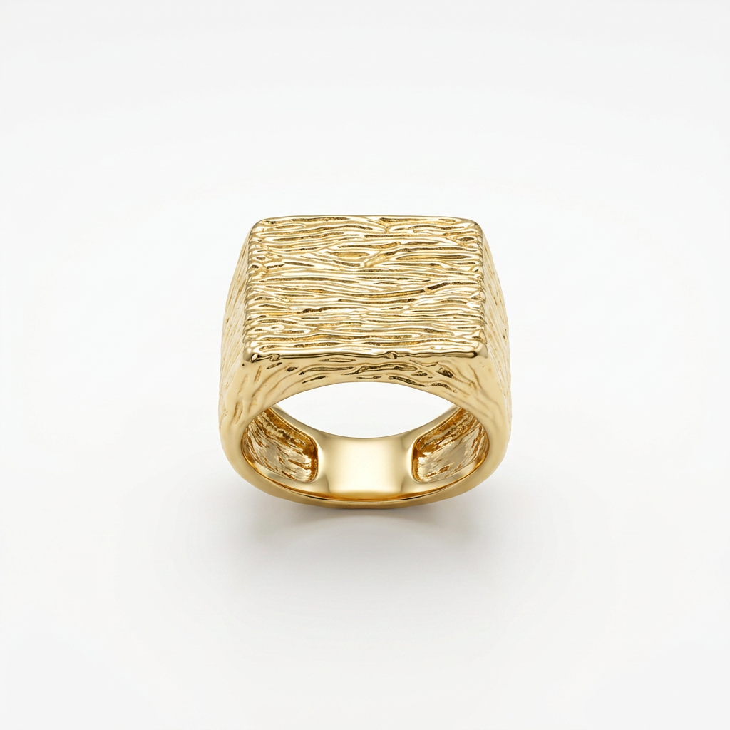 Anel Quadrado com banho de ouro 18k