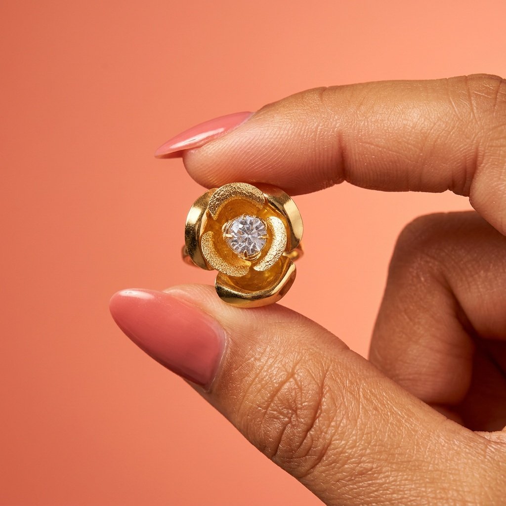 Anel Flor com ama Pedra no meio banhado no ouro 18k - Imagem 2